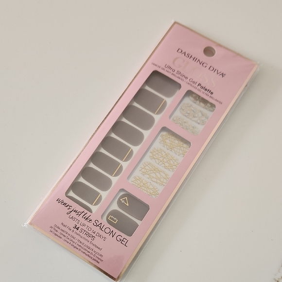 Ultra Shine Gel Palette Nail Strips - Picture 1 of 4